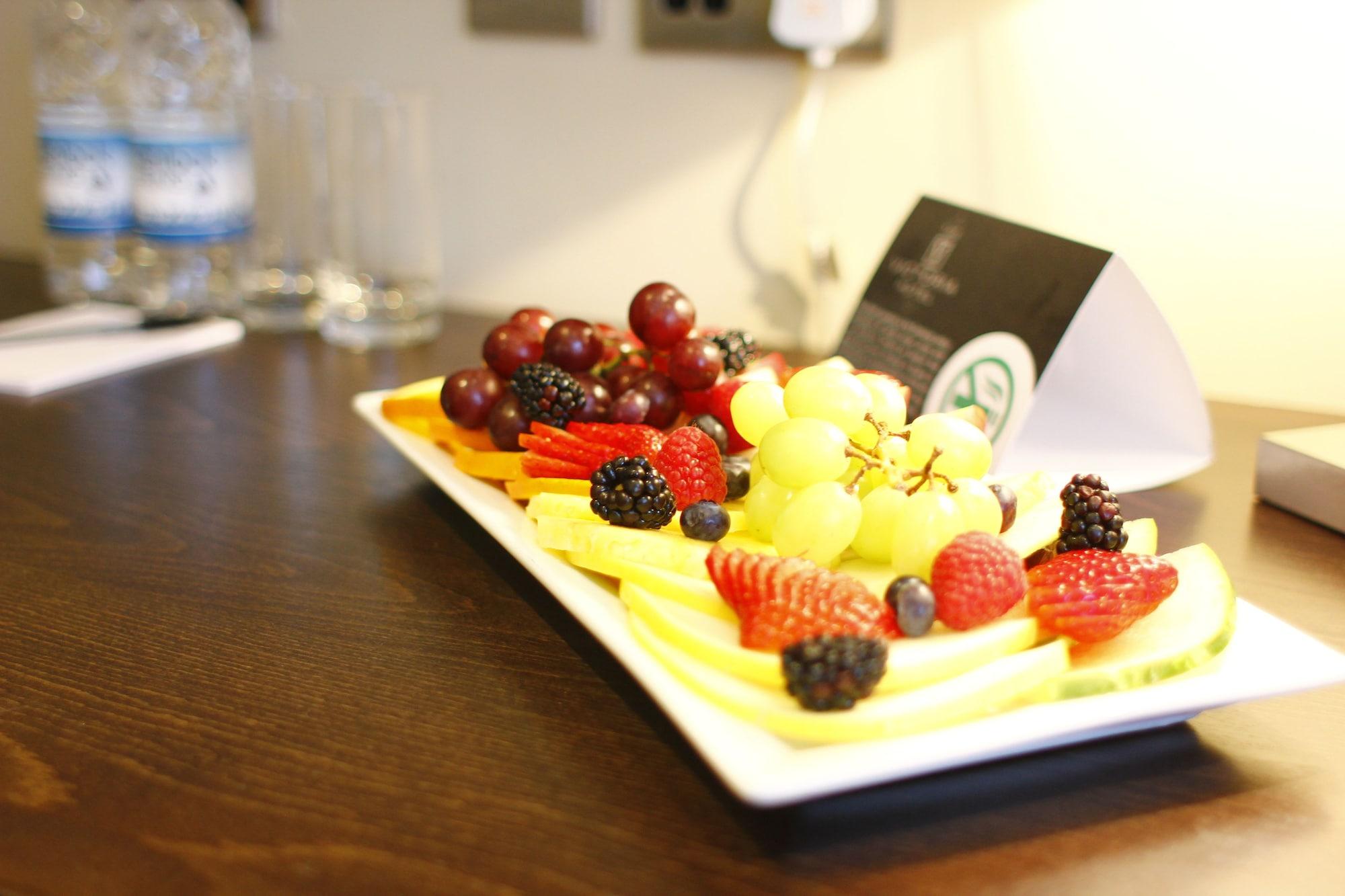 The Victoria Hotel Manchester By Compass Hospitality Олдъм Екстериор снимка