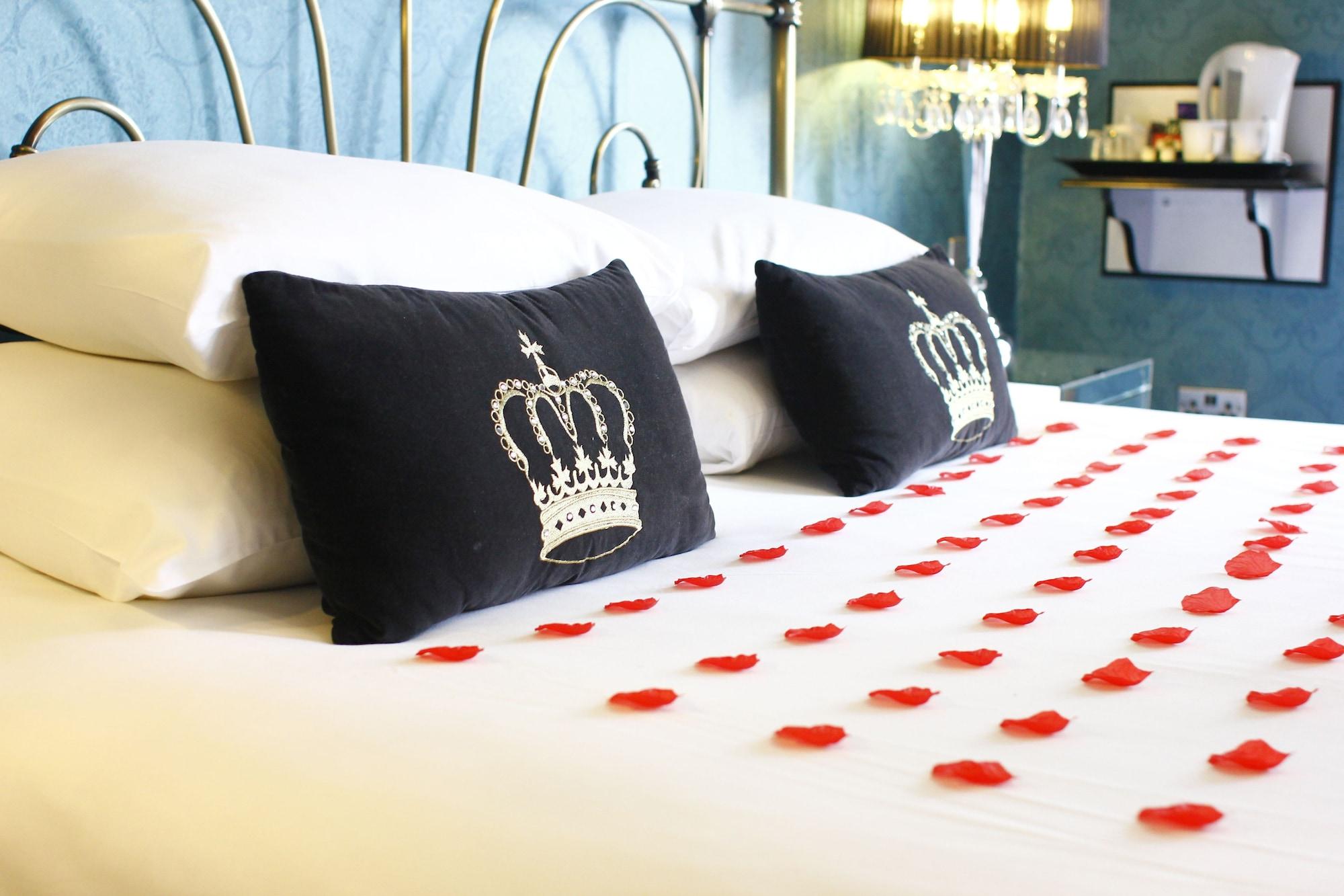 The Victoria Hotel Manchester By Compass Hospitality Олдъм Екстериор снимка