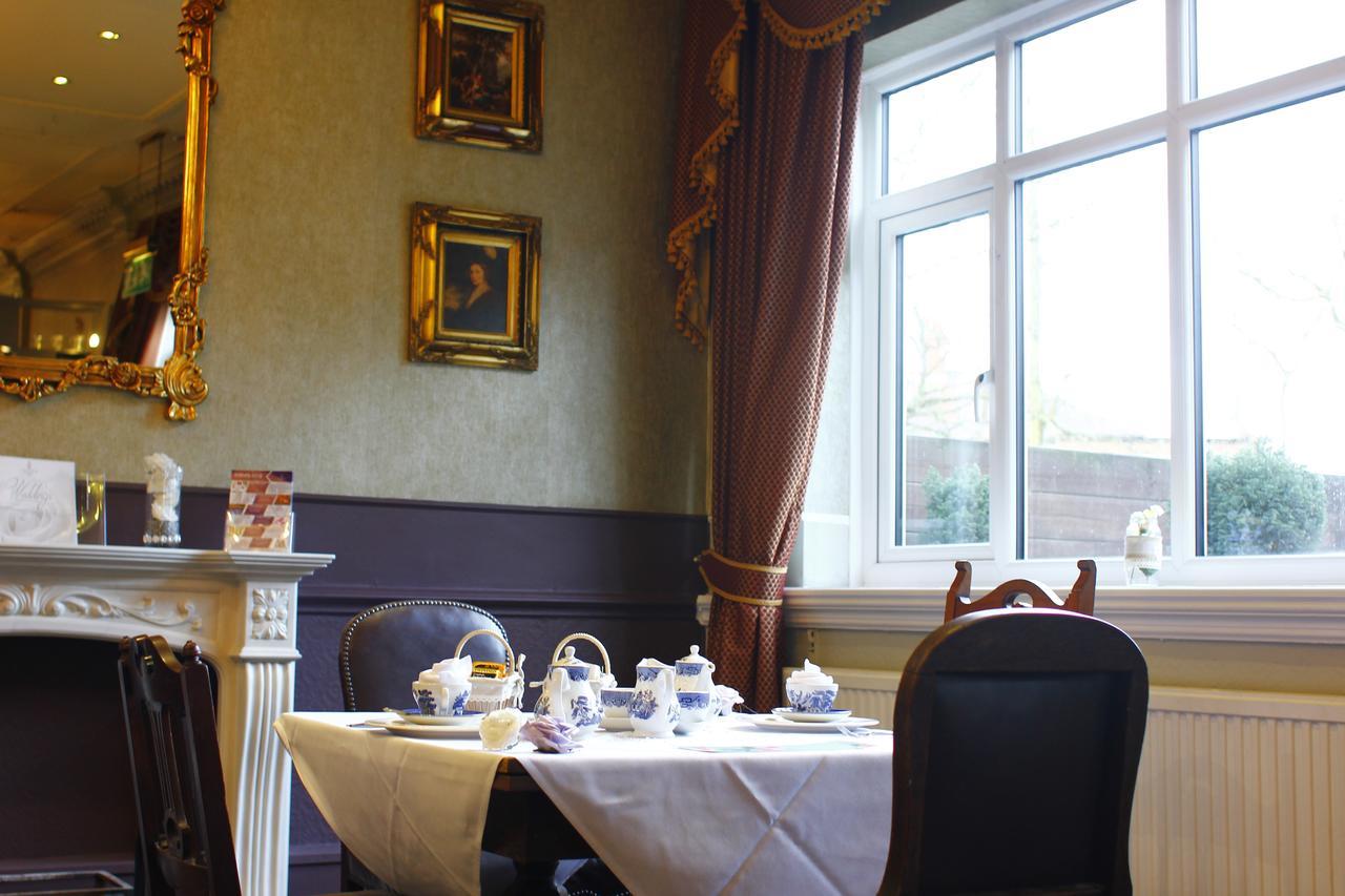 The Victoria Hotel Manchester By Compass Hospitality Олдъм Екстериор снимка